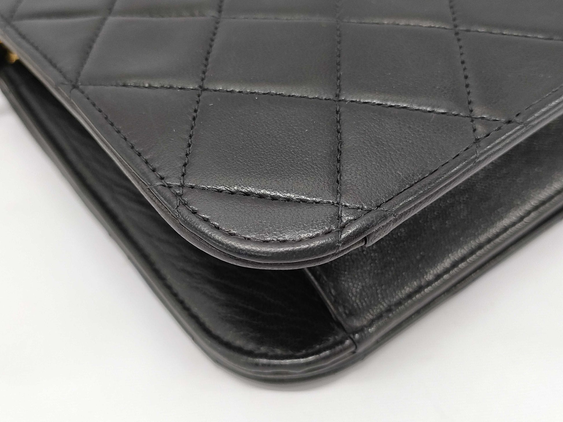 CHANEL Matelasse Chain Shoulder Bag in Lambskin, Black, 3268303