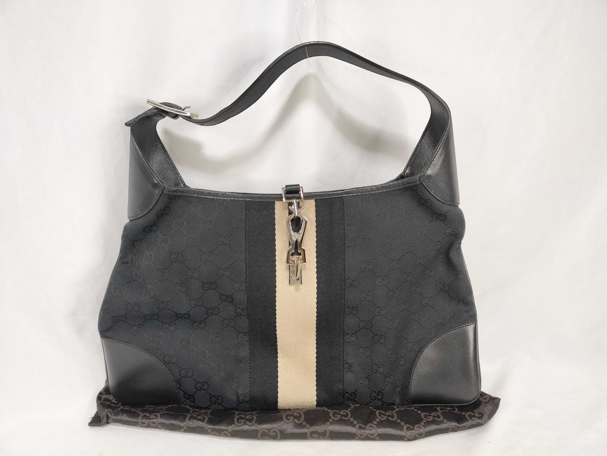 GUCCI Jackie Shoulder Bag in GG Canvas