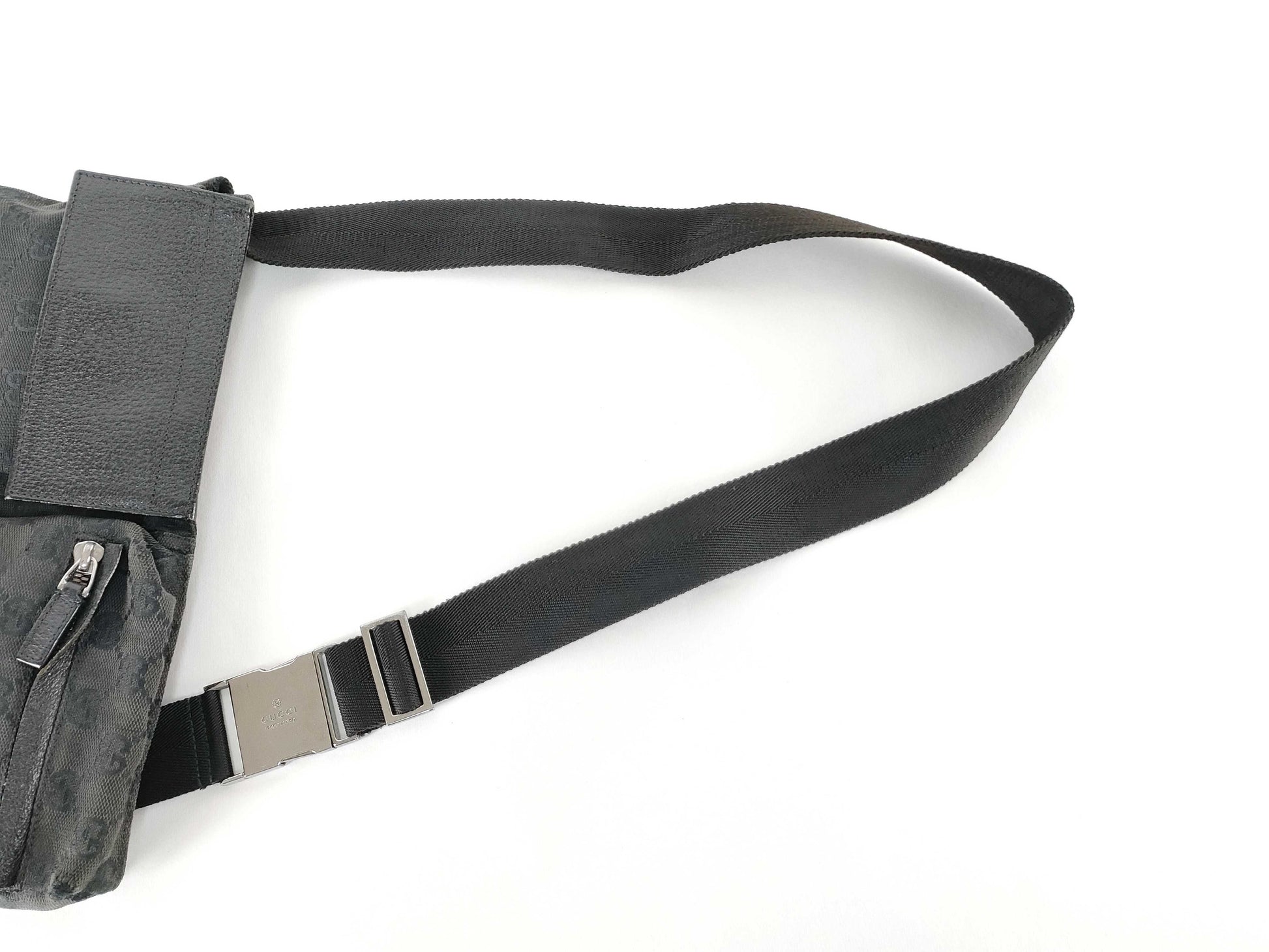 GUCCI GG Canvas Waist Pouch Waist Bag