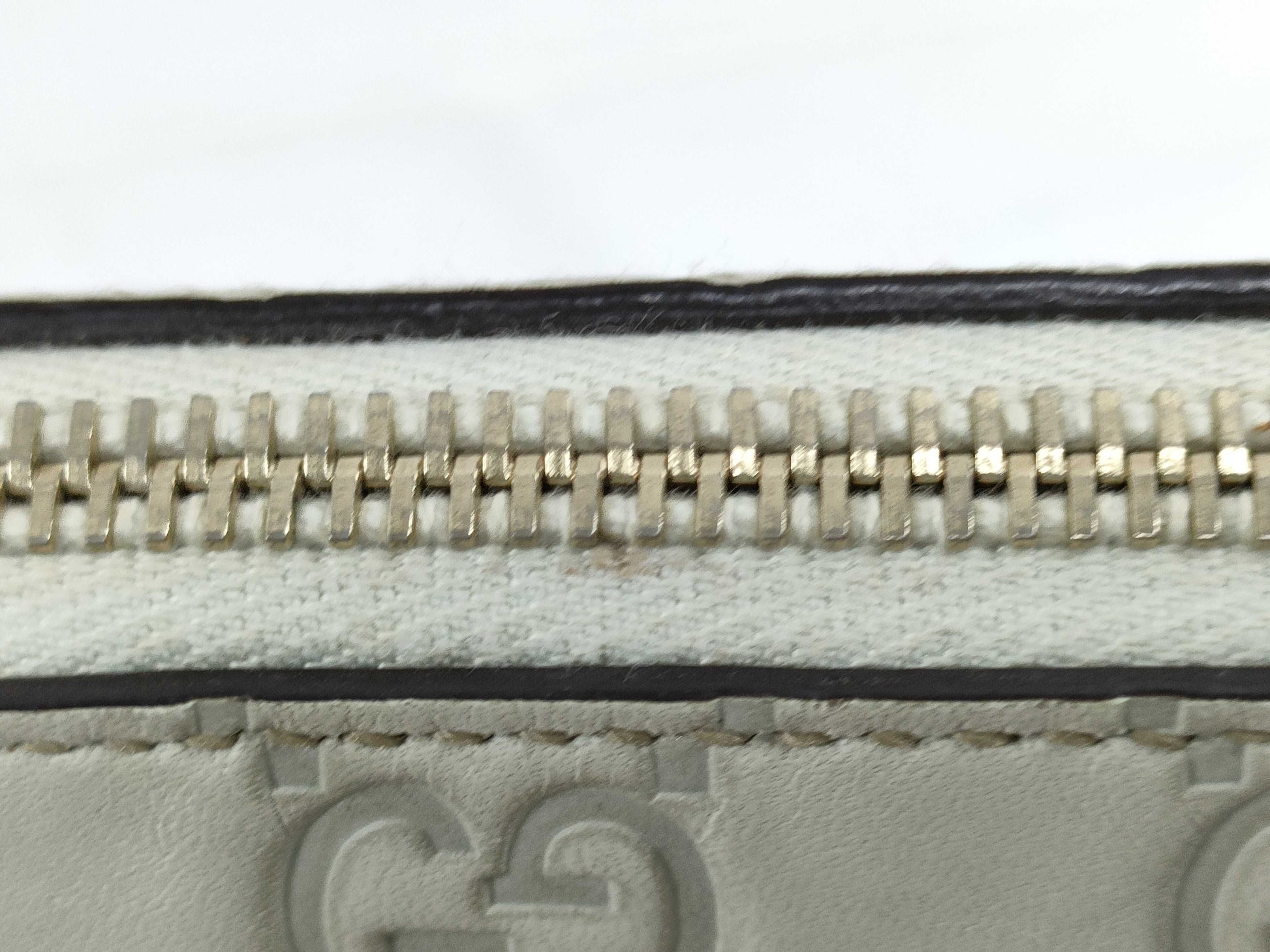 GUCCI Gucci Guccissima Pouch Pouch