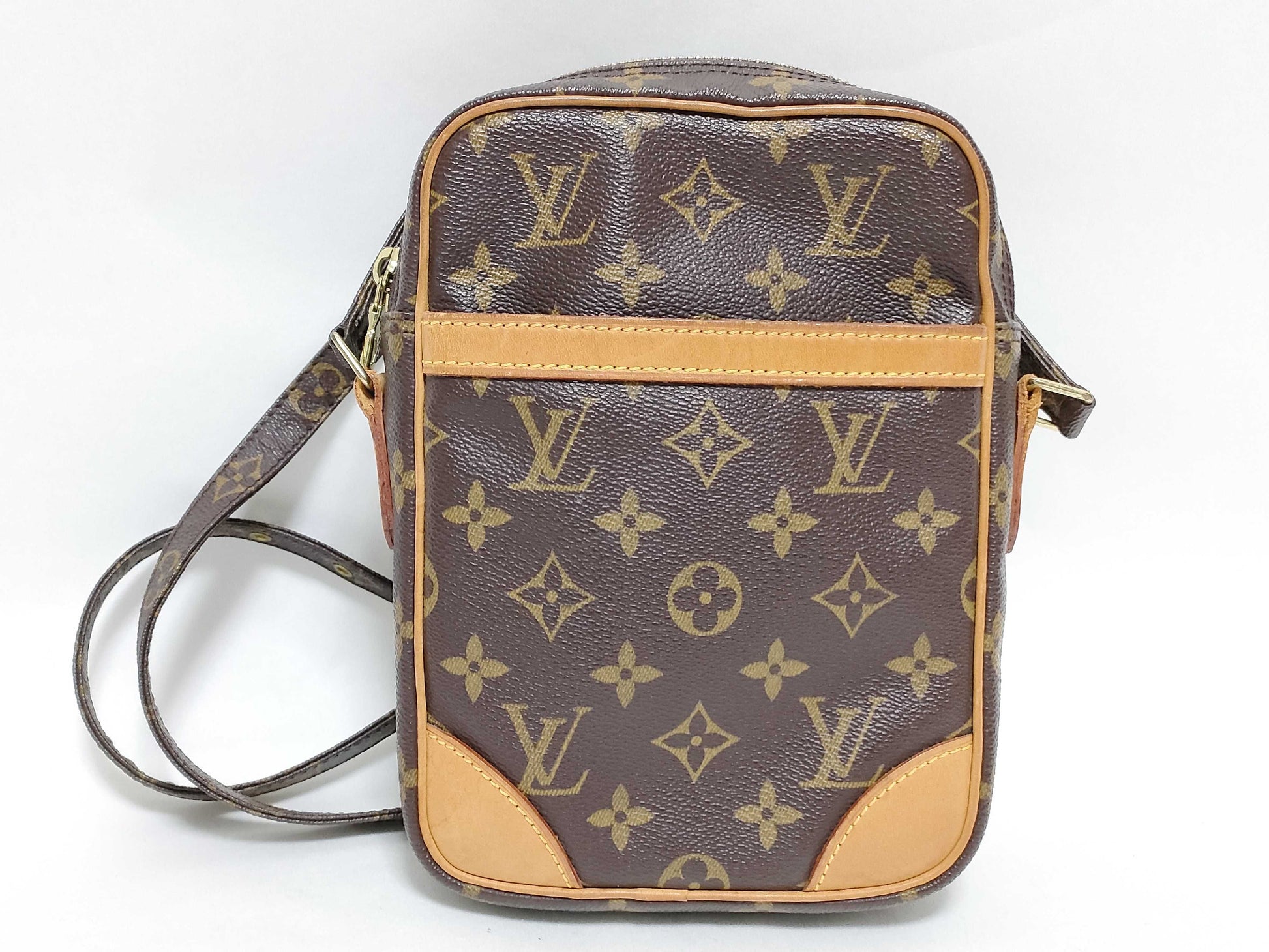 LOUIS VUITTON Monogram Louis Vuitton Monogram Danube Shoulder Bag