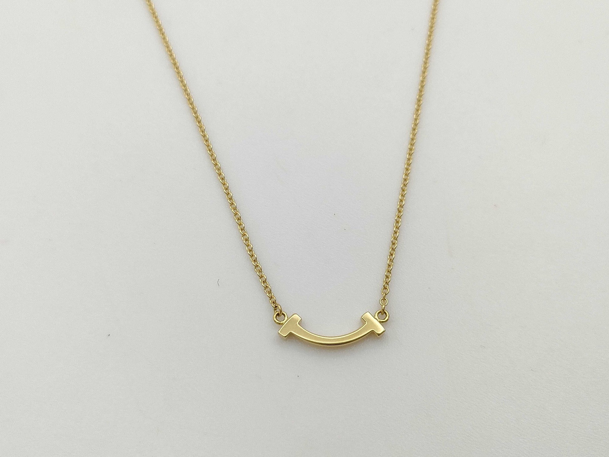 Tiffany & Co. T Smile Mini YG Au750 2.3g Necklace 