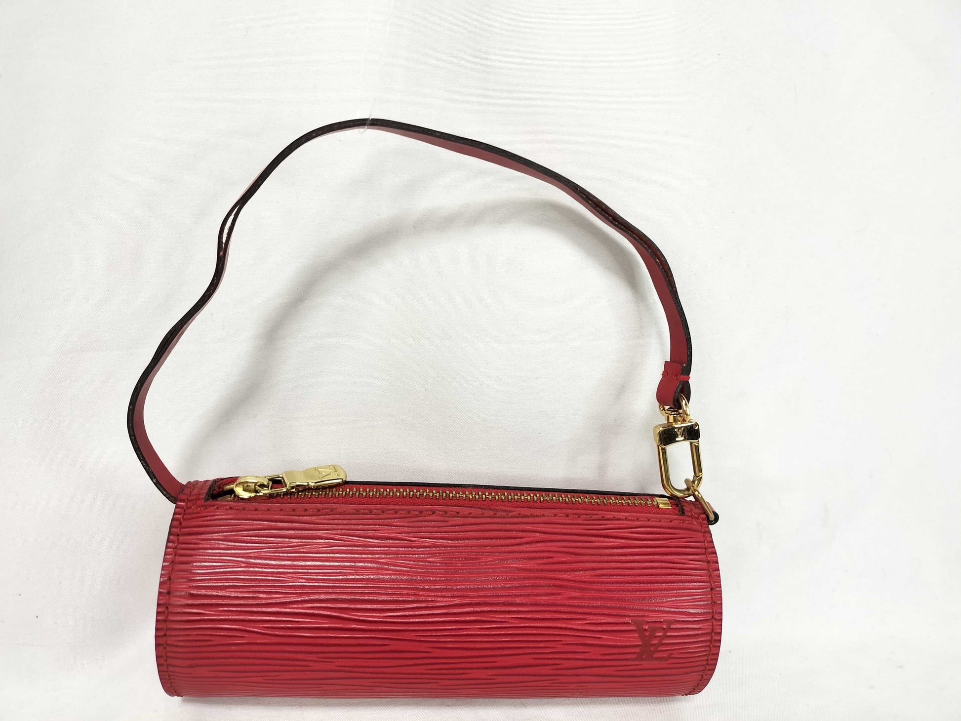 LOUIS VUITTON Epi Louis Vuitton Epi Pouch Handbag