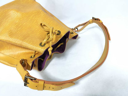 LOUIS VUITTON Epi Petit Noe Shoulder Bag