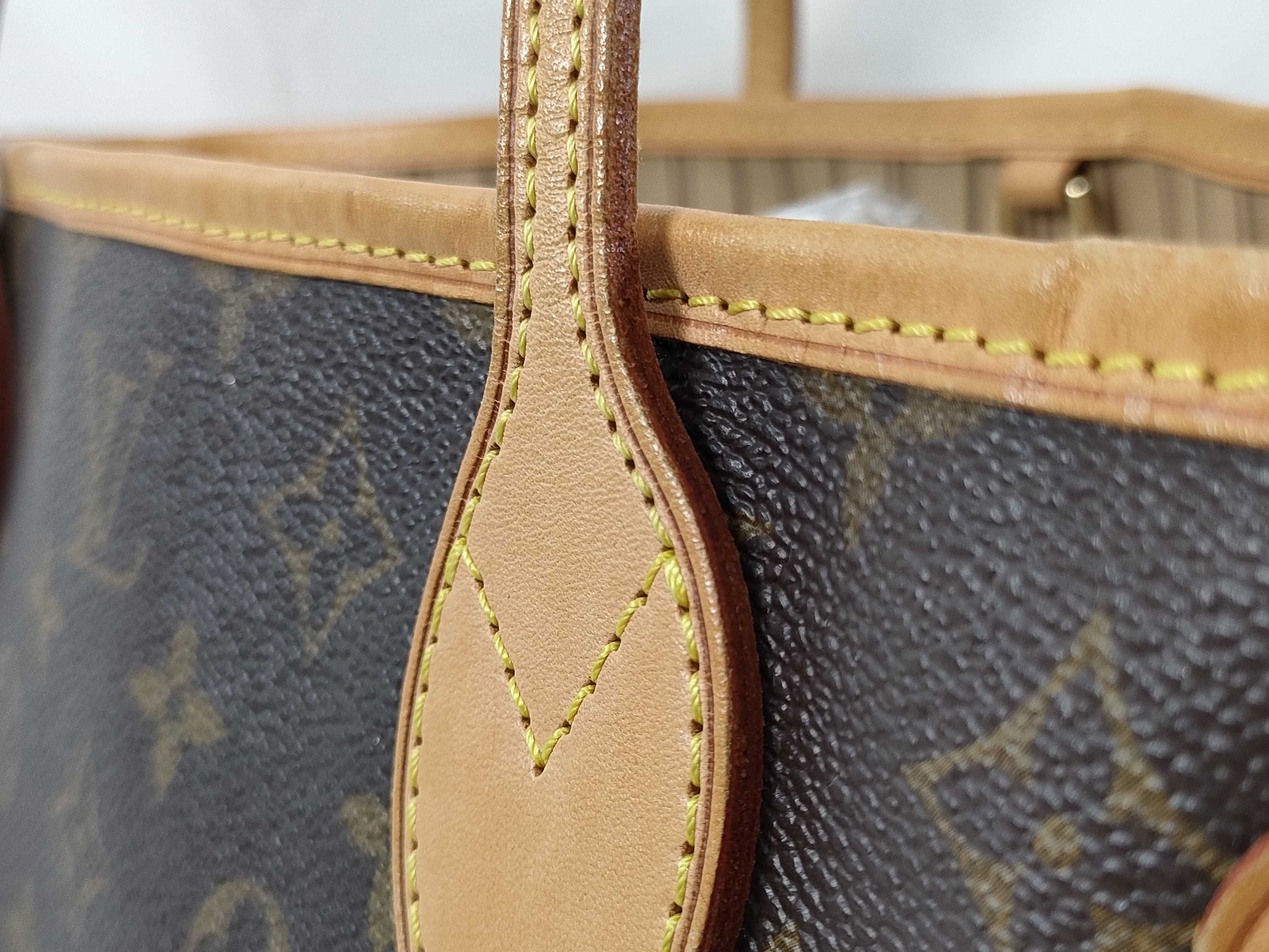 LOUIS VUITTON Monogram LV Monogram Neverfull Tote Bag