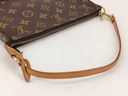 LOUIS VUITTON Monogram LV Monogram Accessory Pouch