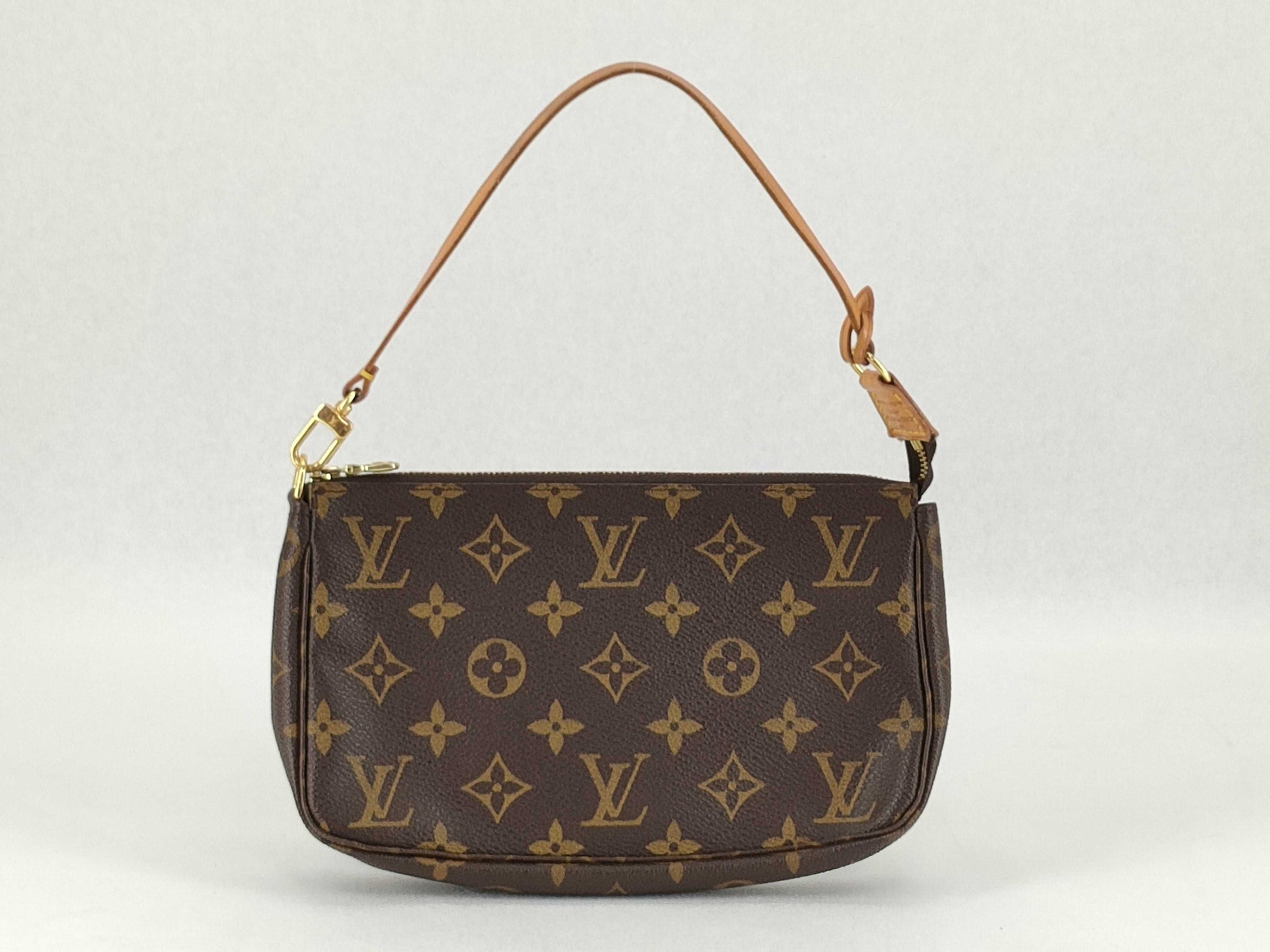LOUIS VUITTON Monogram LV Monogram Accessory Pouch