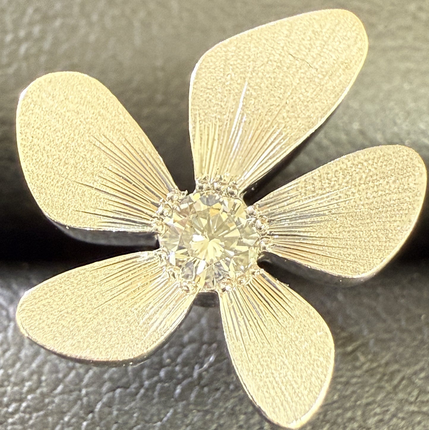 Kenji Kiuchi D0.14/0.14ct Pt900/850 8.3g Earrings 