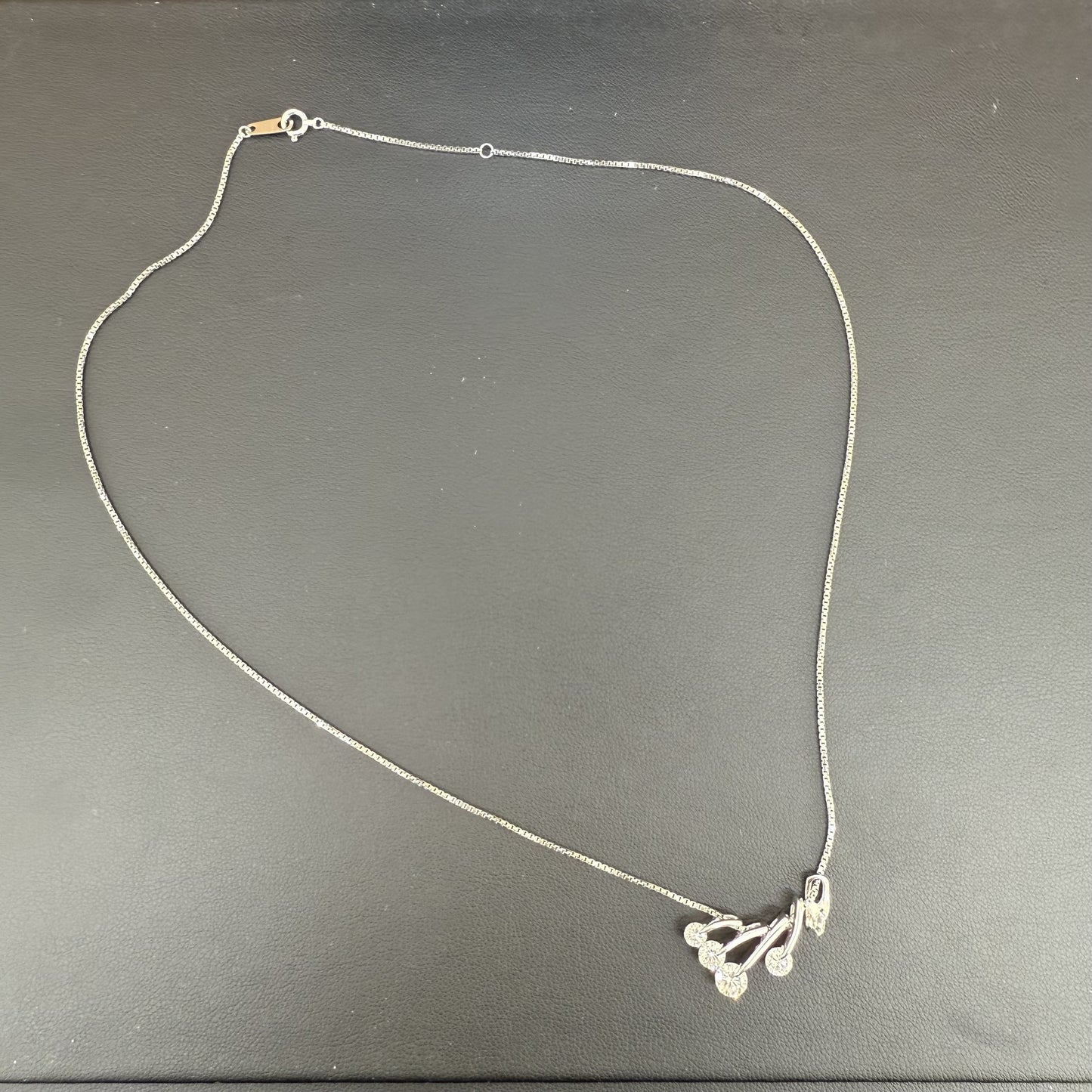 D1.50ct Pt900/850 8.0g Necklace 