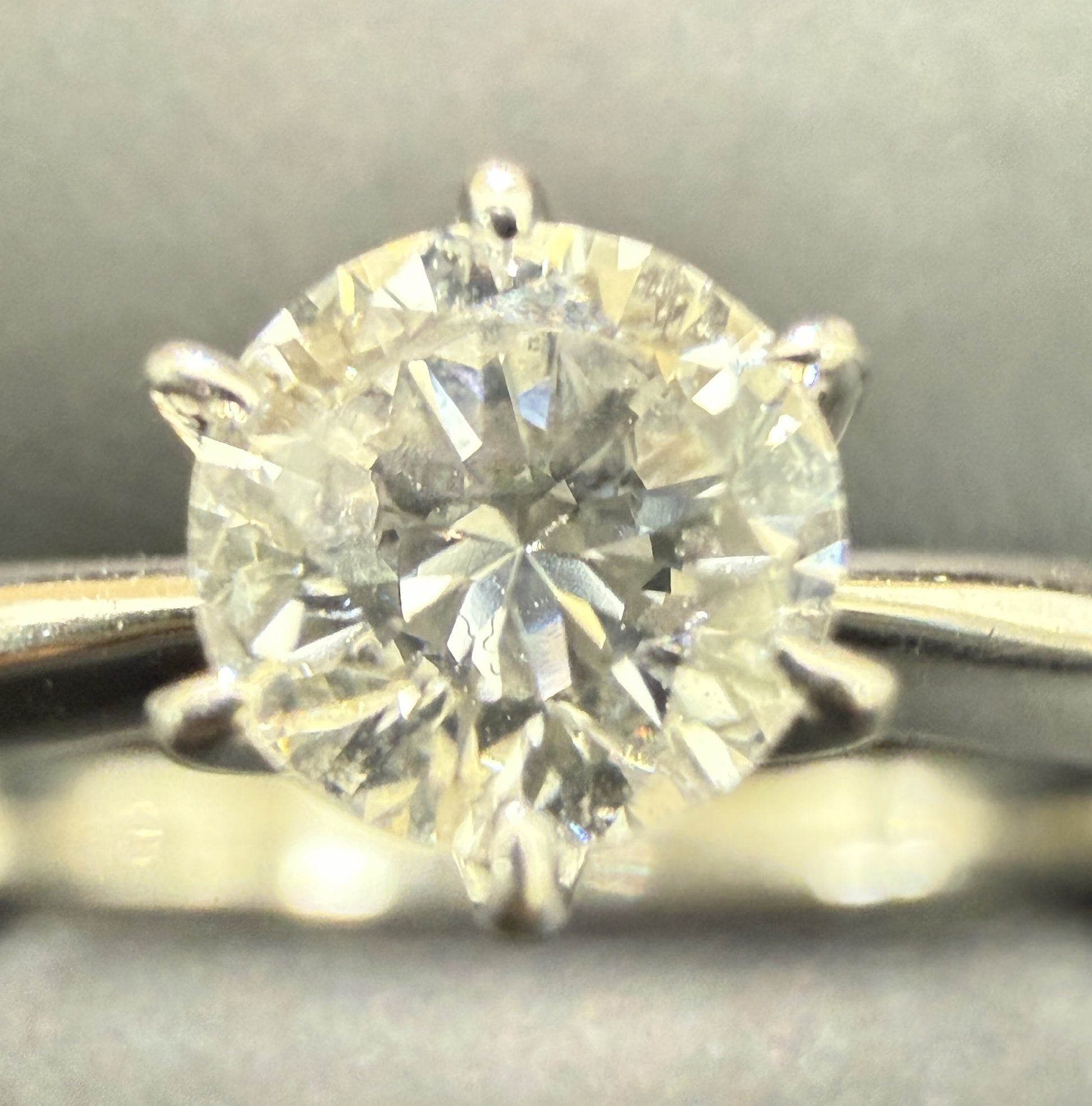 D0.350ct PT900 3.0g Ring 