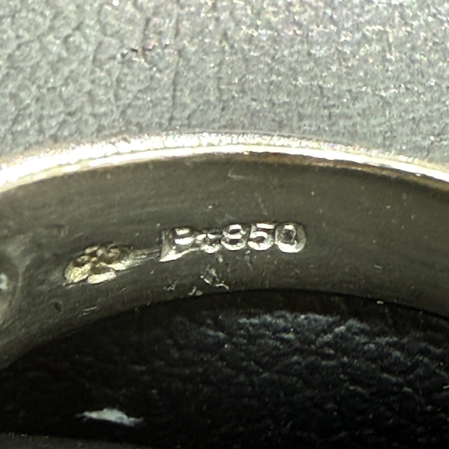 D1.05ct PT850 9.0g Ring 