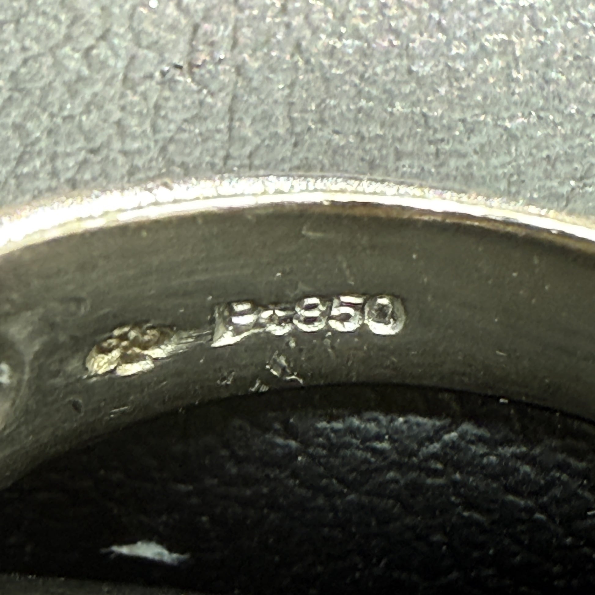 D1.05ct PT850 9.0g Ring 