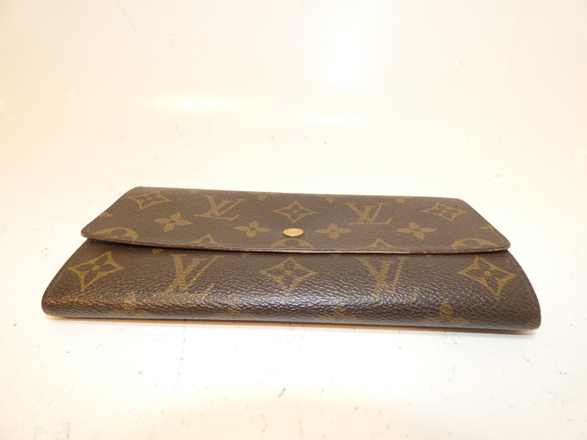 LOUIS VUITTON Monogram Sarah Monogram Long Wallet