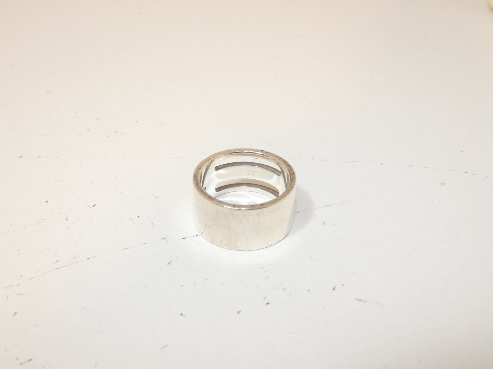 GUCCI logo silver ring