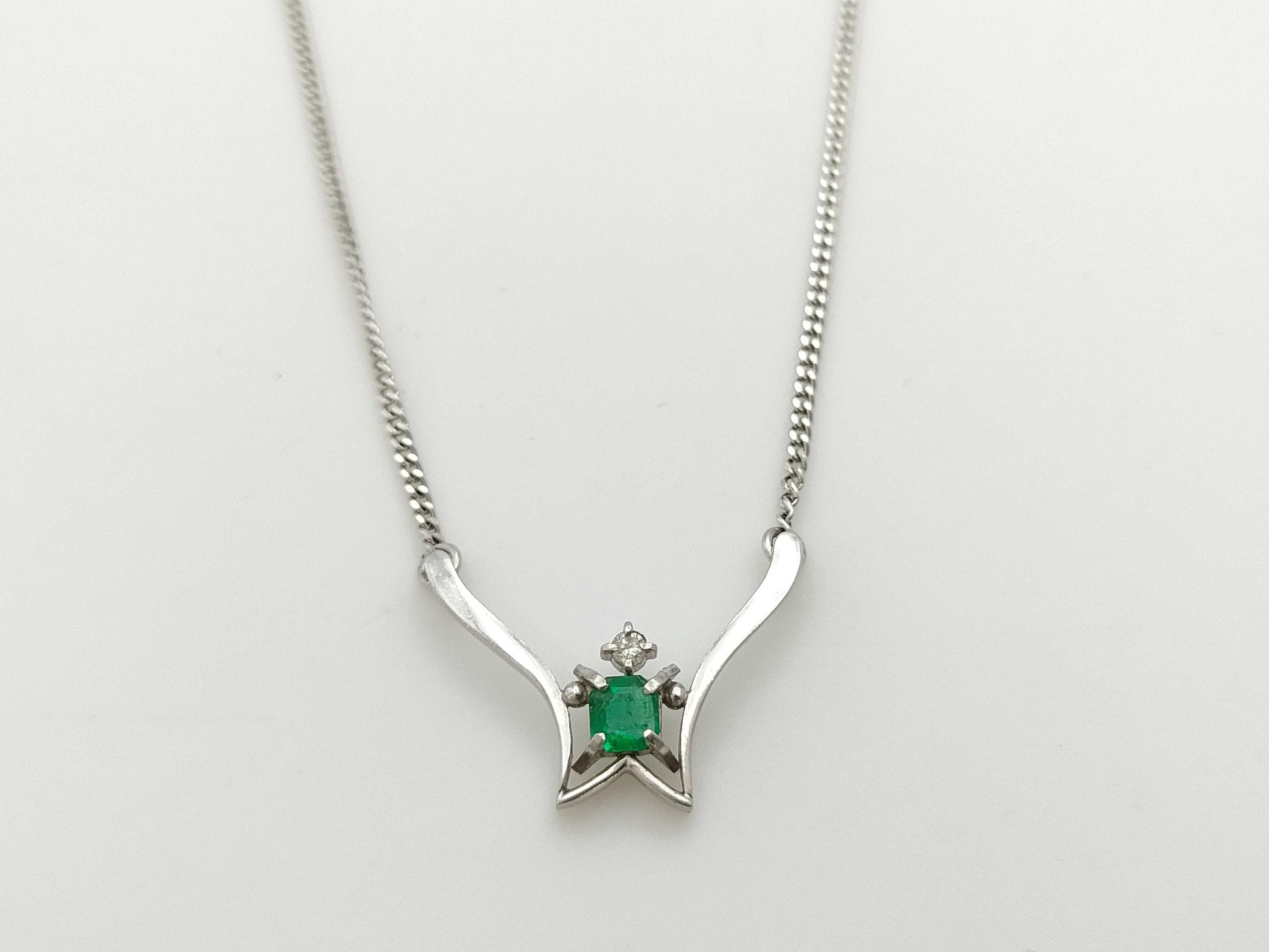 E0.12ct Diamond PT900/850 4.0g Necklace 