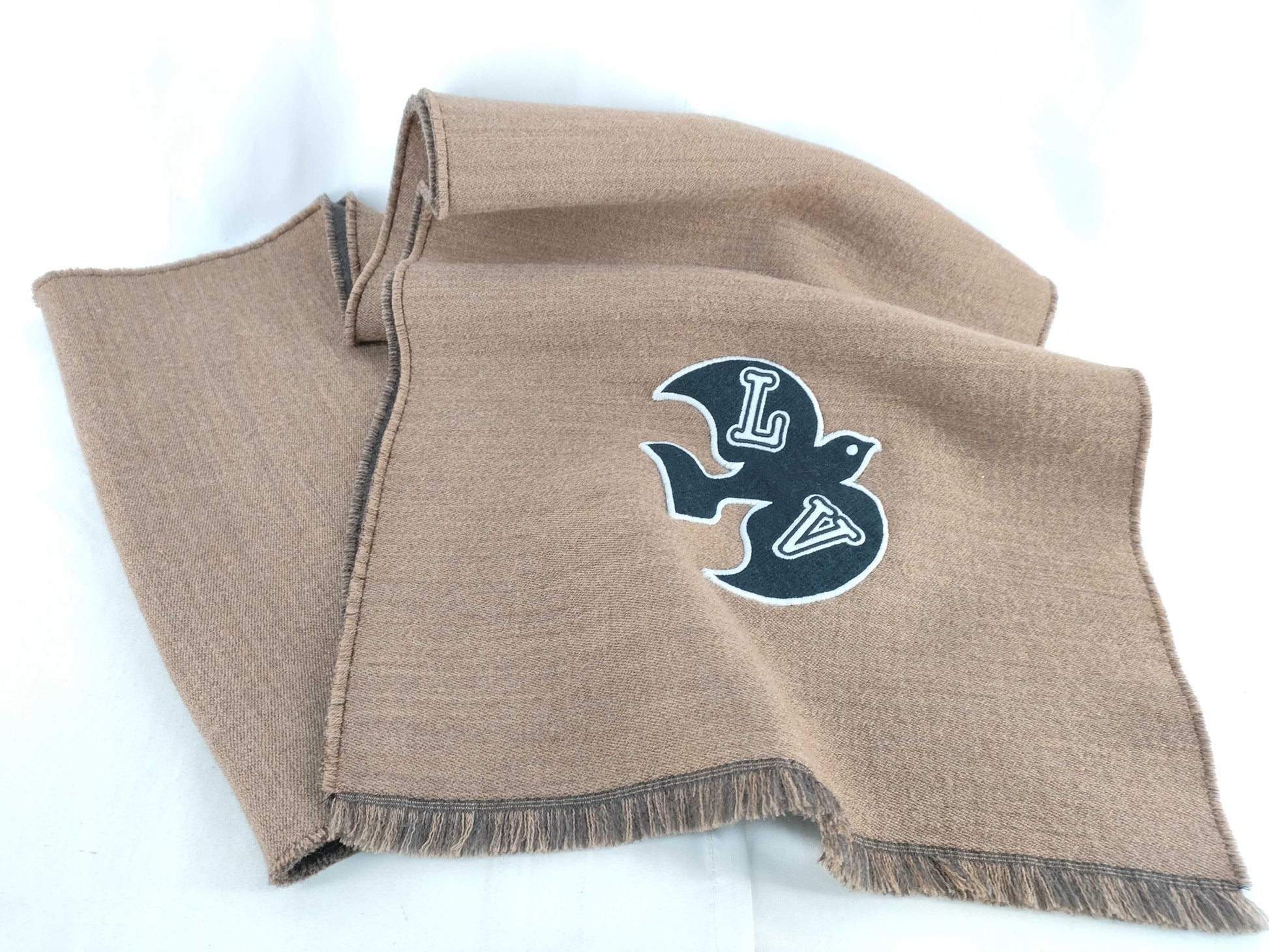 LOUIS VUITTON Limited Edition 100% Wool Scarf Brown