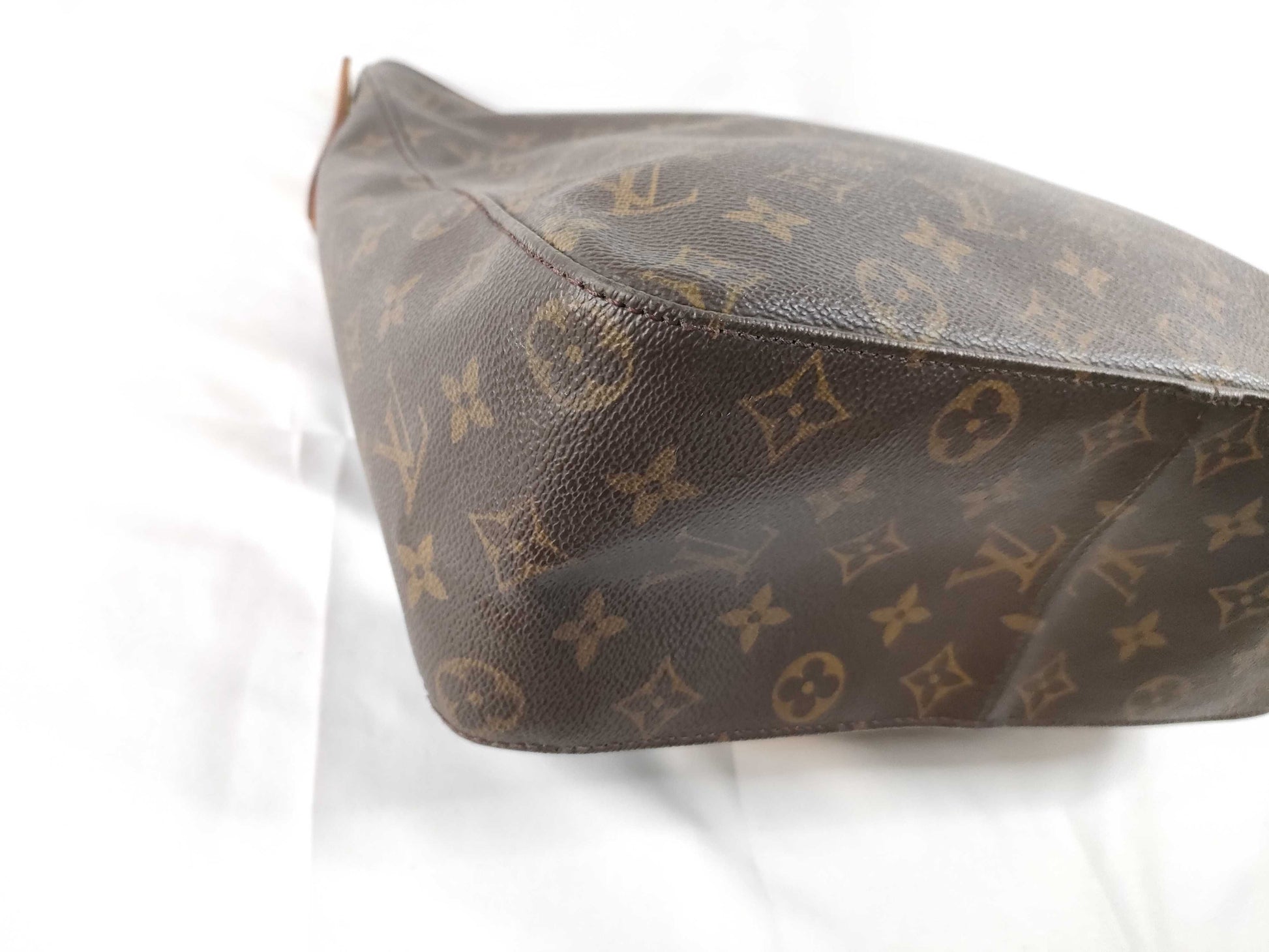 LOUIS VUITTON Monogram Looping Shoulder Bag LW1010