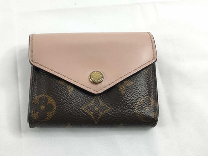 LOUIS VUITTON Monogram Louis Vuitton Monogram Wallet
