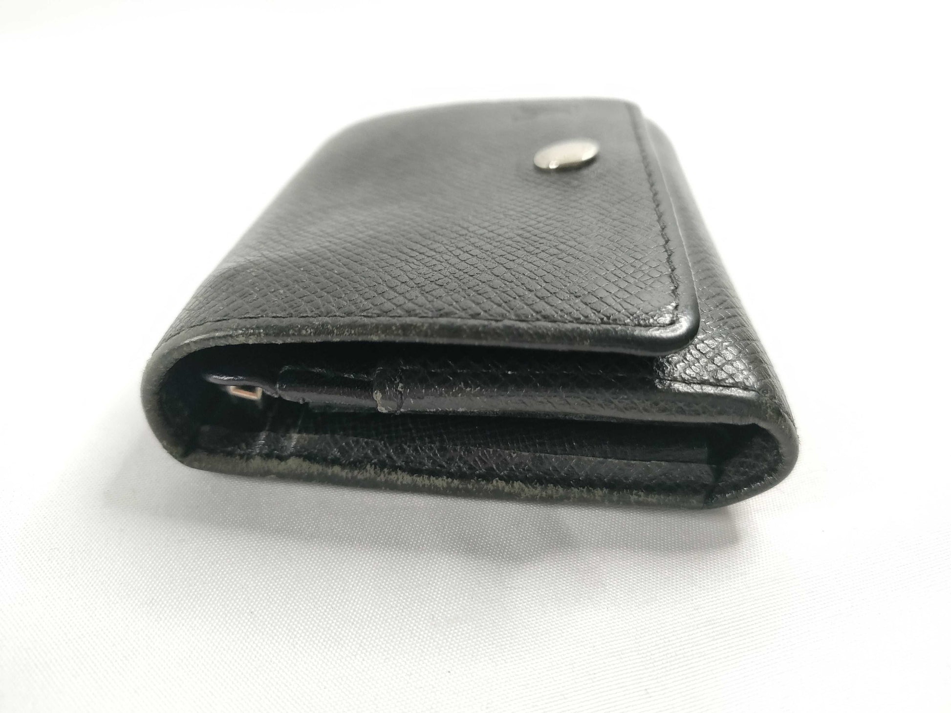 LOUIS VUITTON Taiga Vuitton Taiga Wallet Coin Case