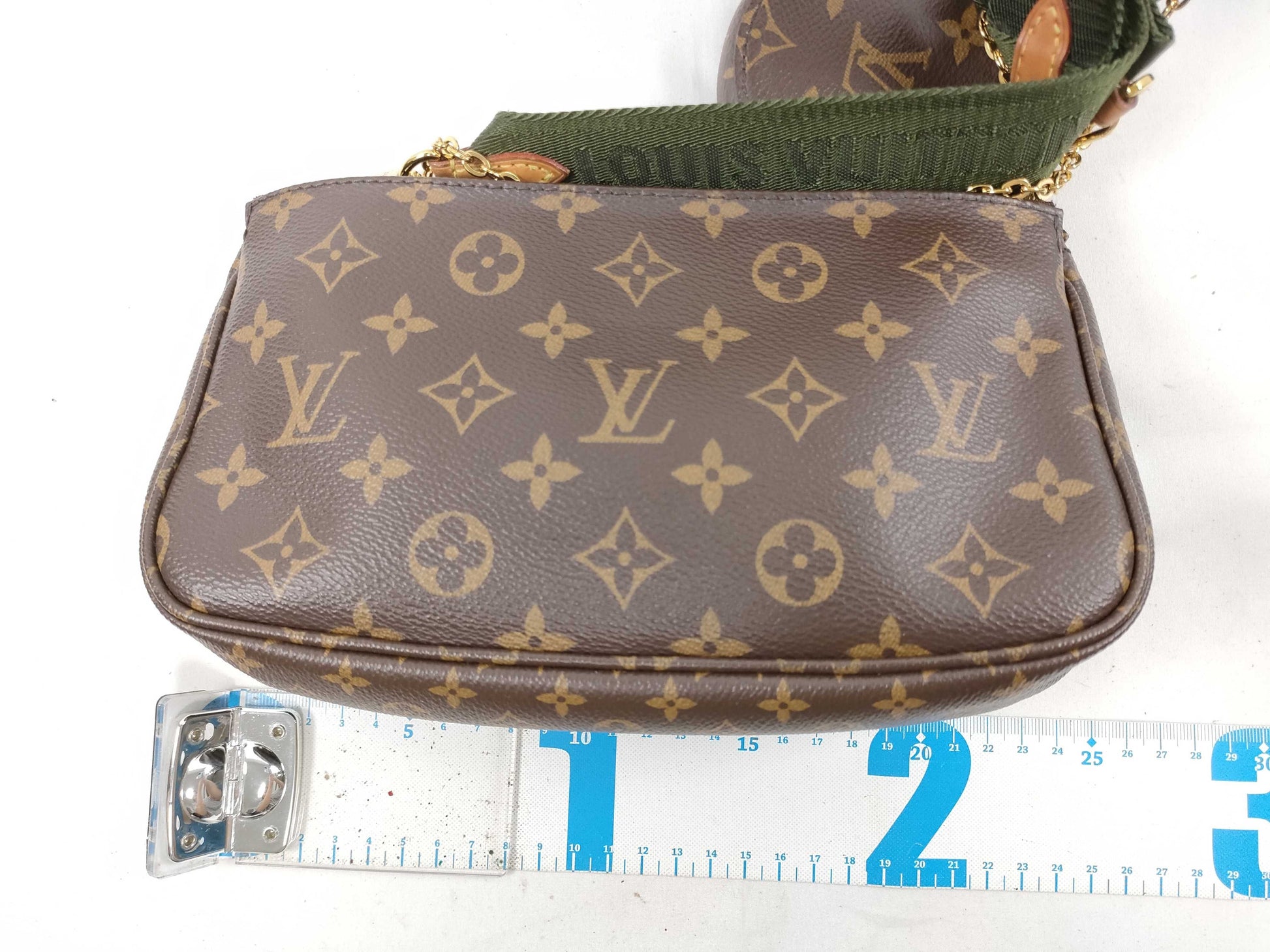 LOUIS VUITTON Monogram Multipochette M44813 LY4280 Shoulder Bag