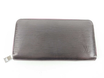LOUIS VUITTON Epi Louis Vuitton Zippy Wallet Wallet