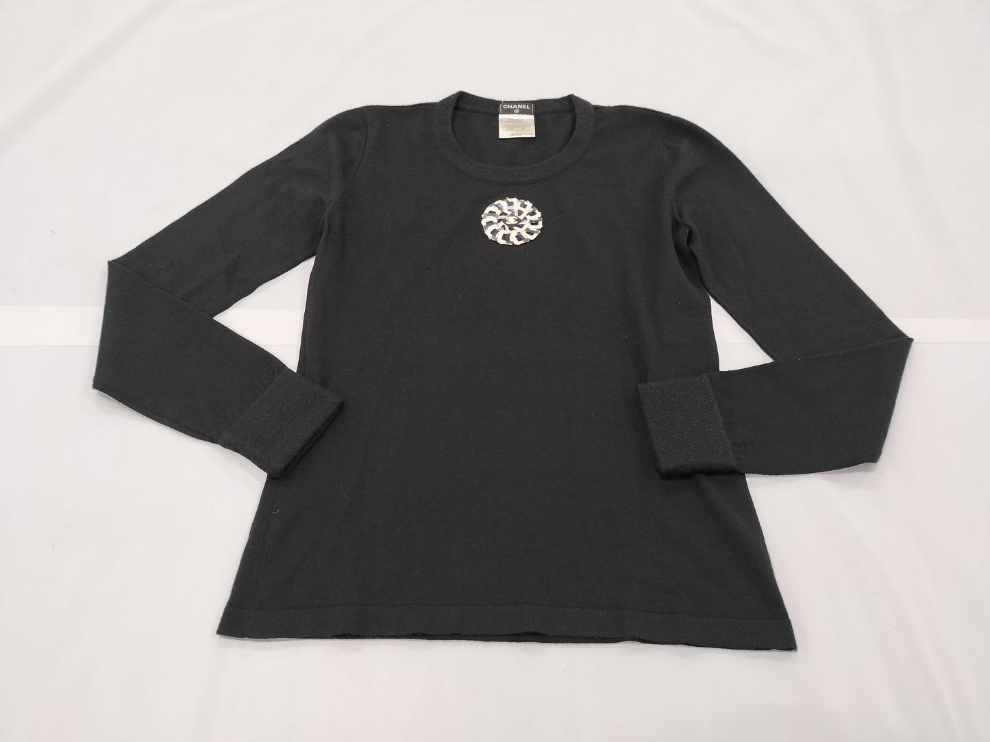 CHANEL CHANEL Knit Top P40352K02944 #34 Windmill Coco Mark Black Cashmere and Silk Top