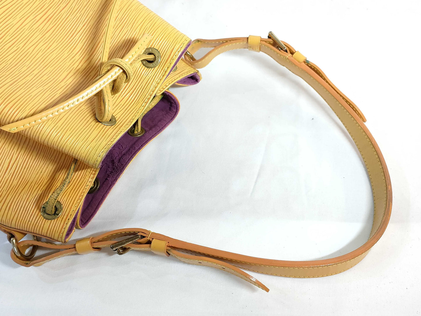 LOUIS VUITTON Epi LV Noe Epi Yellow Shoulder Bag