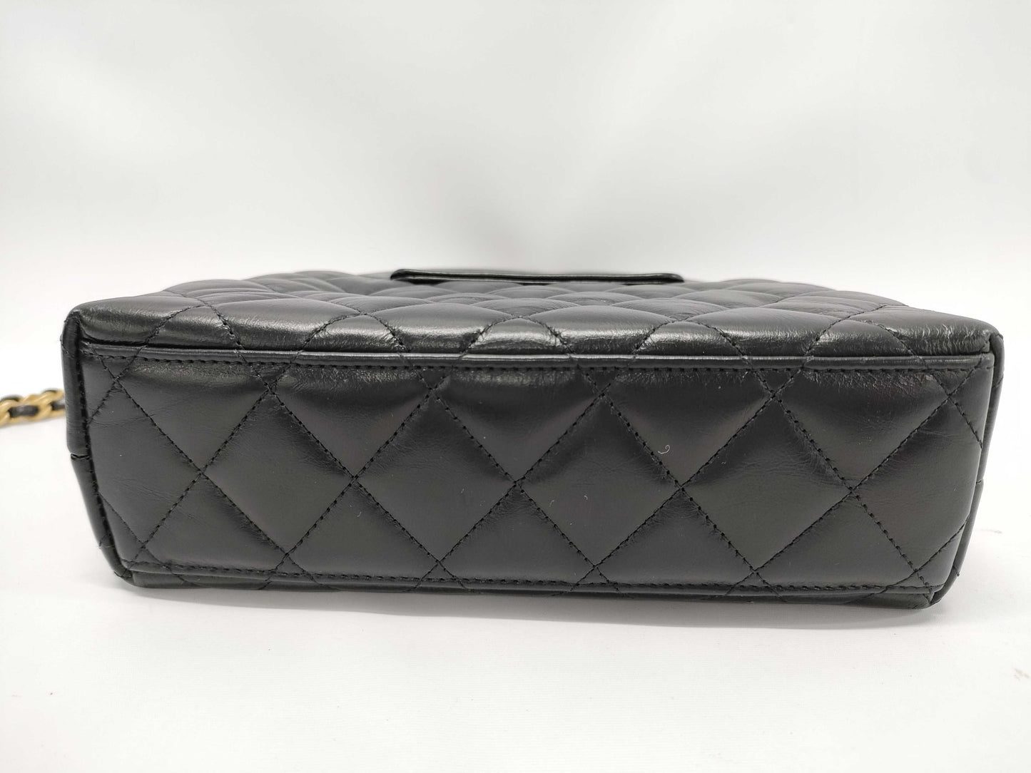 CHANEL Matelasse 2-Way Handbag with Gold Hardware, Chain Shoulder Bag, W19cm, AS4416, Serial Number Plate, Black