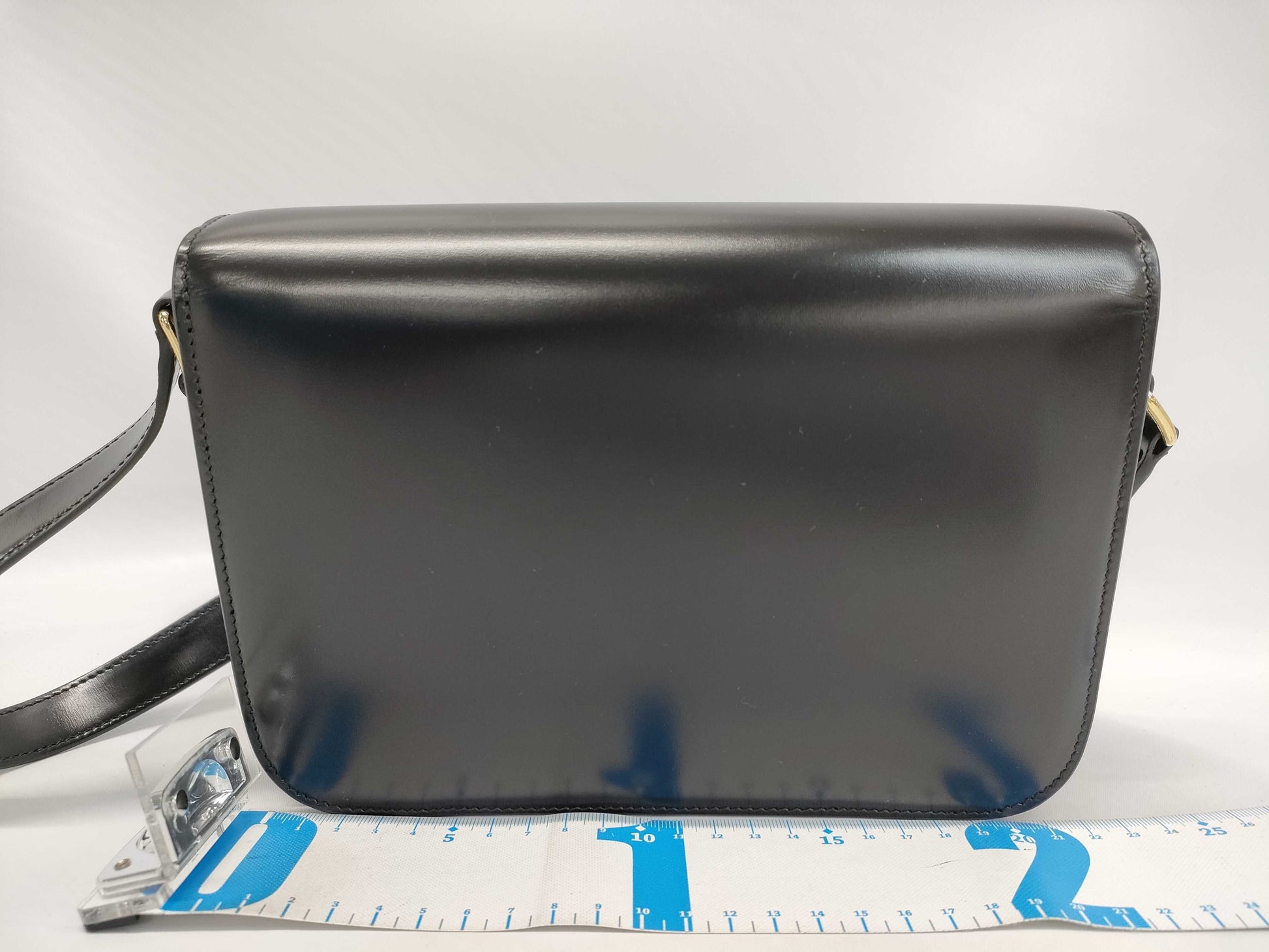 CELINE Triomphe Medium Shoulder Bag 187363BF4.38NO Shiny Calfskin Shoulder Bag