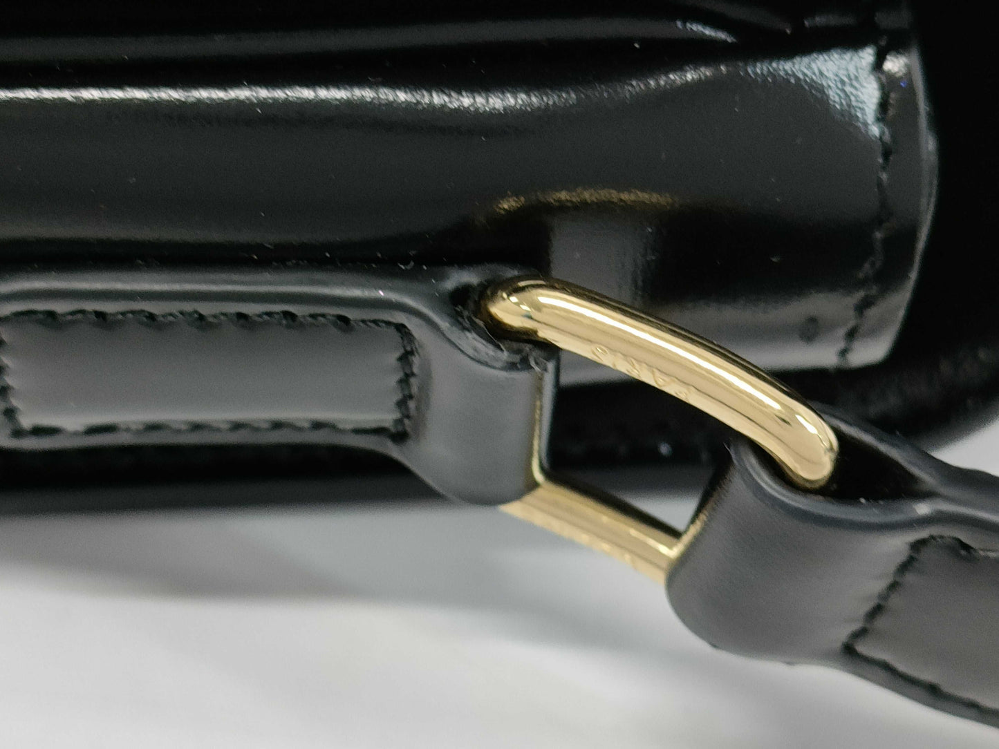 CELINE Triomphe Medium Shoulder Bag 187363BF4.38NO Shiny Calfskin Shoulder Bag