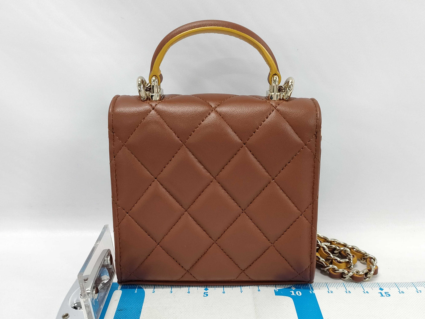 CHANEL CHANEL Shoulder Bag Chain Clutch/Matelasse AP2682 Brown x Yellow Lambskin 2-Way/Chain Shoulder Bag/Matte Gold Hardware/Mirror Shoulder Bag