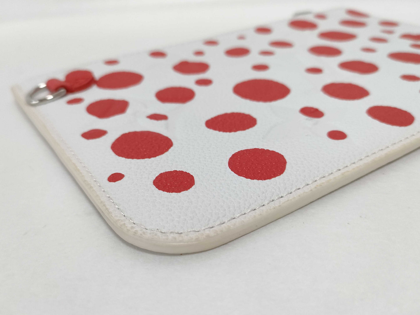 LOUIS VUITTON Monogram Empreinte Louis Vuitton Yayoi Kusama Infinity Dot Neverfull Pouch White/Red Monogram Empreinte Infinity Dot Silver Hardware Pouch