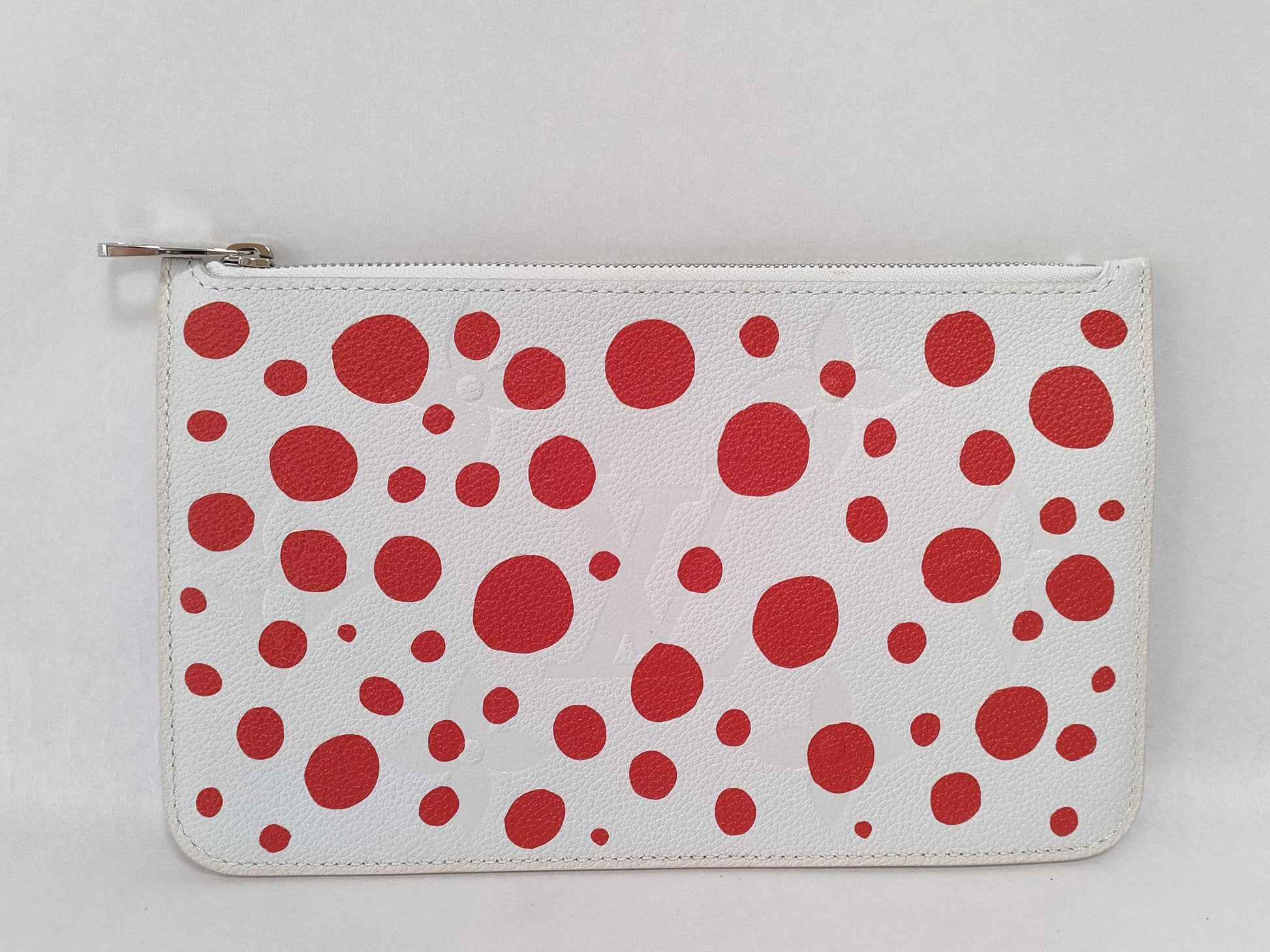 LOUIS VUITTON Monogram Empreinte Louis Vuitton Yayoi Kusama Infinity Dot Neverfull Pouch White/Red Monogram Empreinte Infinity Dot Silver Hardware Pouch