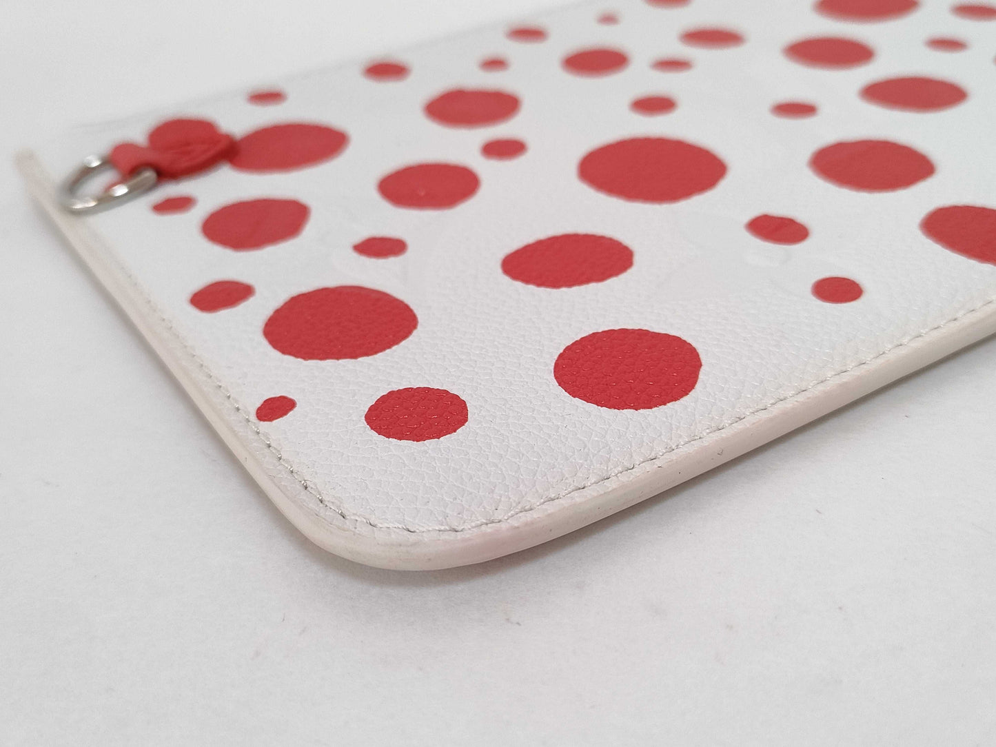 LOUIS VUITTON Monogram Empreinte Louis Vuitton Yayoi Kusama Infinity Dot Neverfull Pouch White/Red Monogram Empreinte Infinity Dot Silver Hardware Pouch