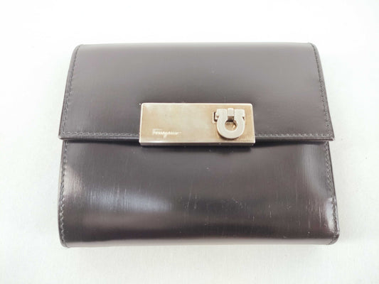 Salvatore Ferragamo Gancini Tri-fold Wallet AQ-220129 Black Leather Wallet