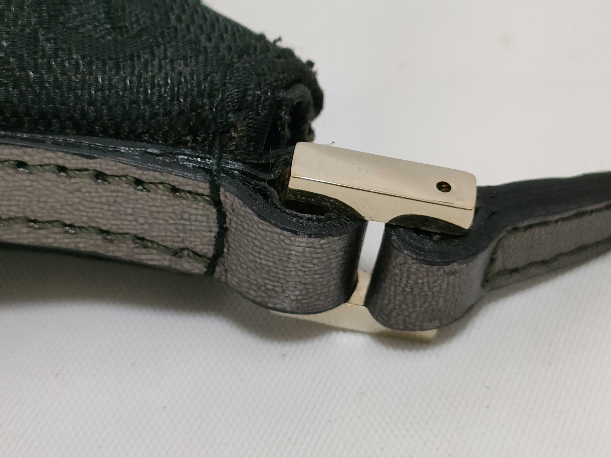 GUCCI GG Canvas Shoulder Bag GUCCI GG Canvas Shoulder Bag