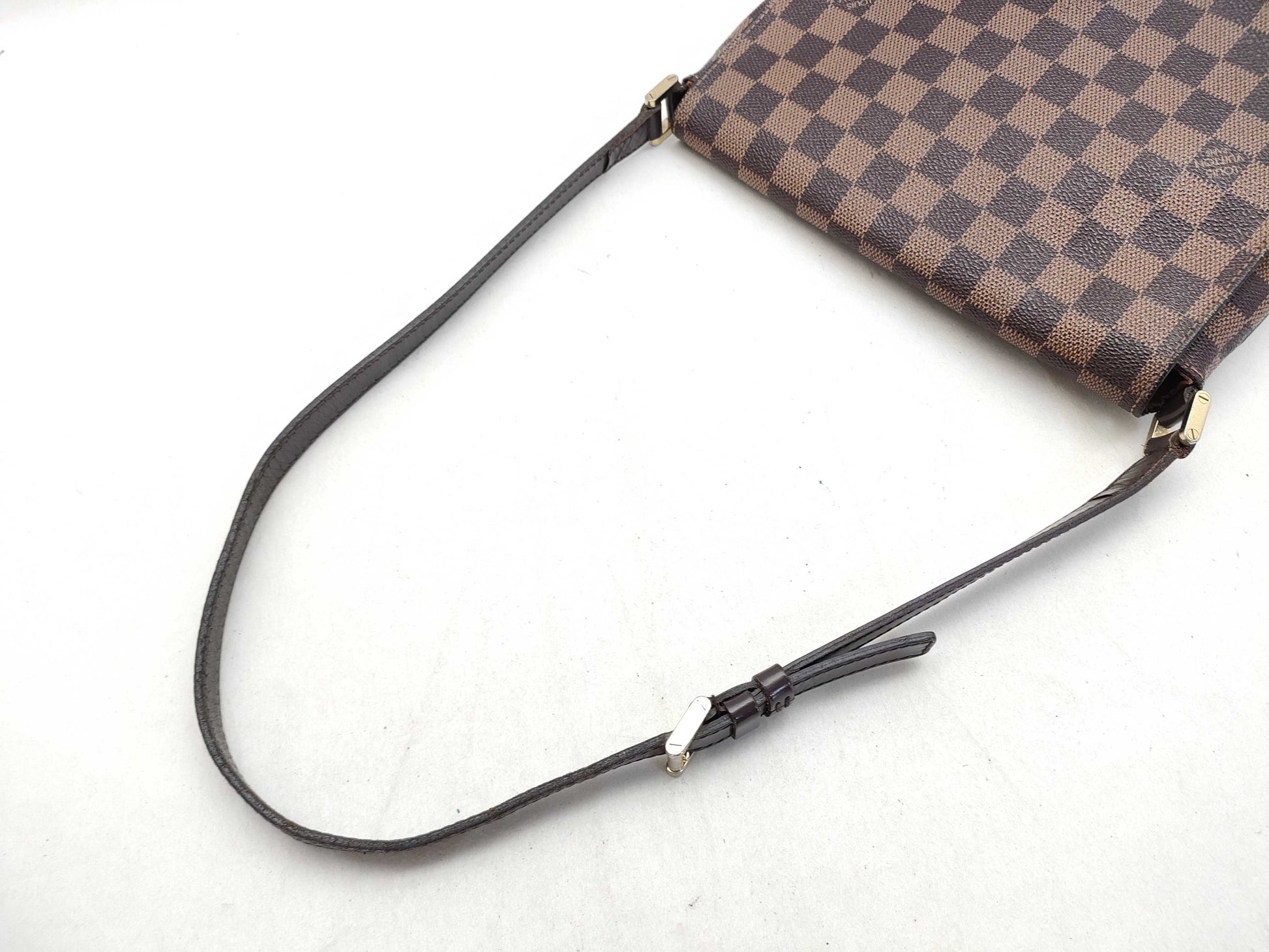 LOUIS VUITTON Damier Louis Vuitton Musette Tango Damier Shoulder Bag