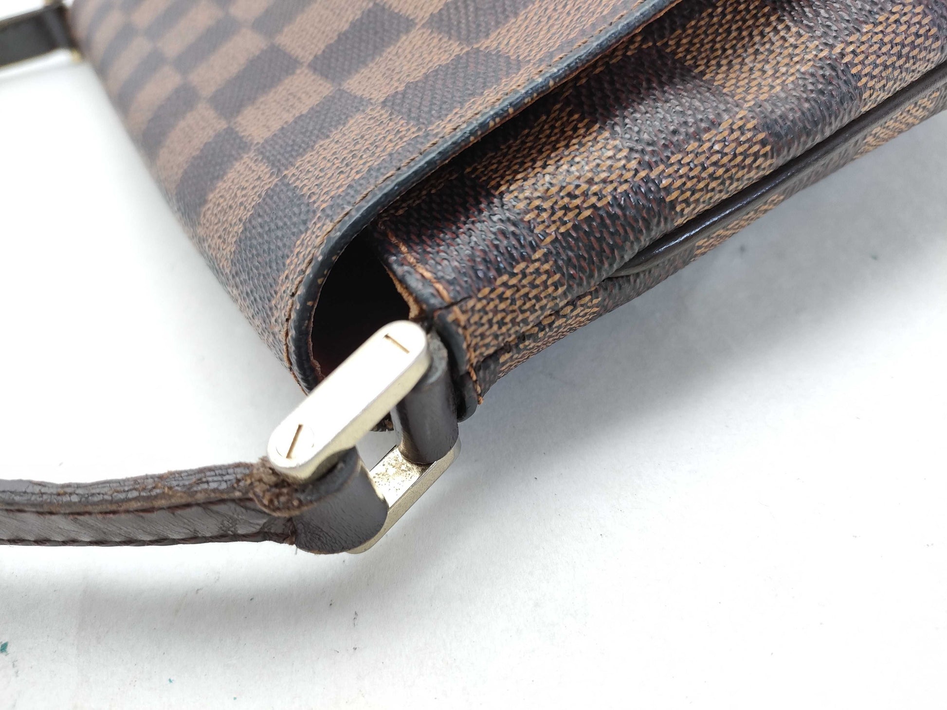 LOUIS VUITTON Damier Louis Vuitton Musette Tango Damier Shoulder Bag