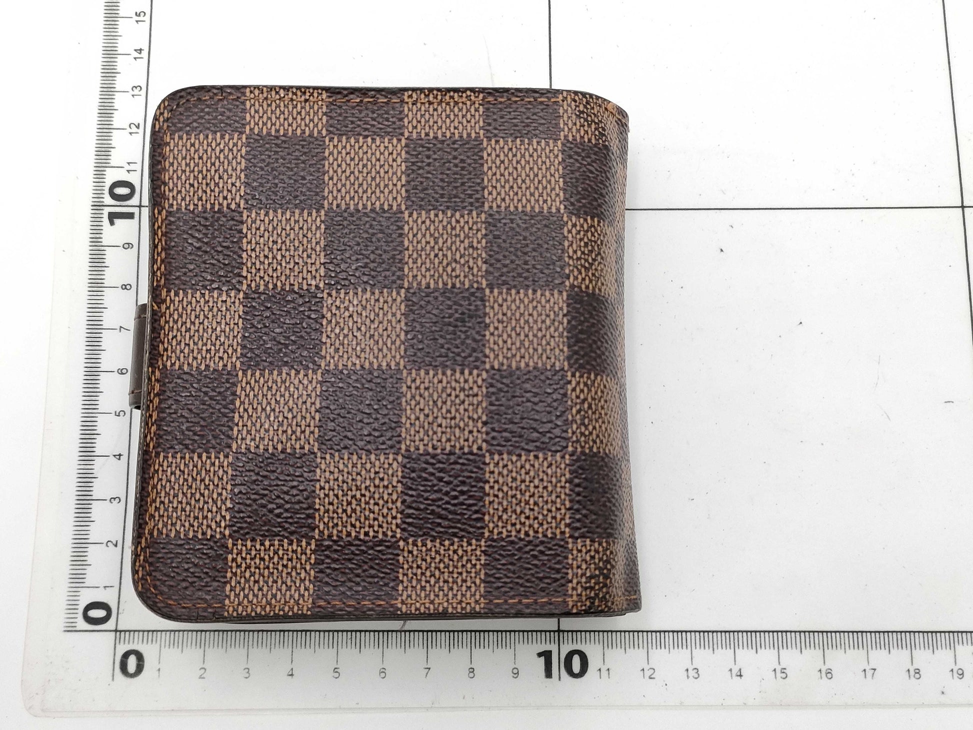 LOUIS VUITTON Damier Compact Zip SD0044 Wallet