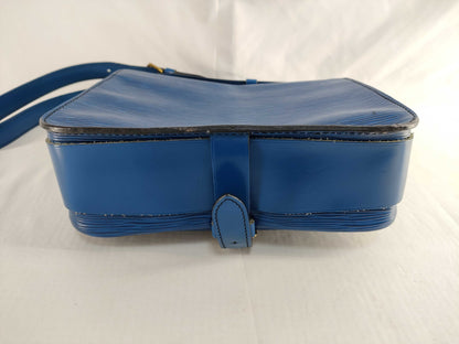 LOUIS VUITTON Epi Cartecière Epi Shoulder Bag