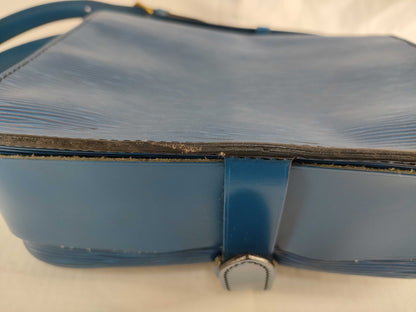 LOUIS VUITTON Epi Cartecière Epi Shoulder Bag