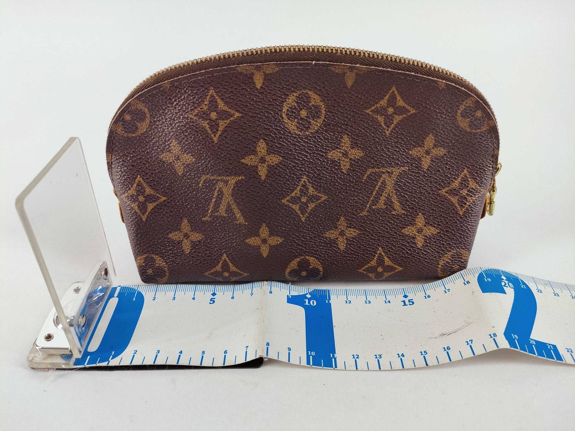 LOUIS VUITTON Monogram Cosmetic Pouch