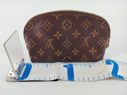 LOUIS VUITTON Monogram Cosmetic Pouch