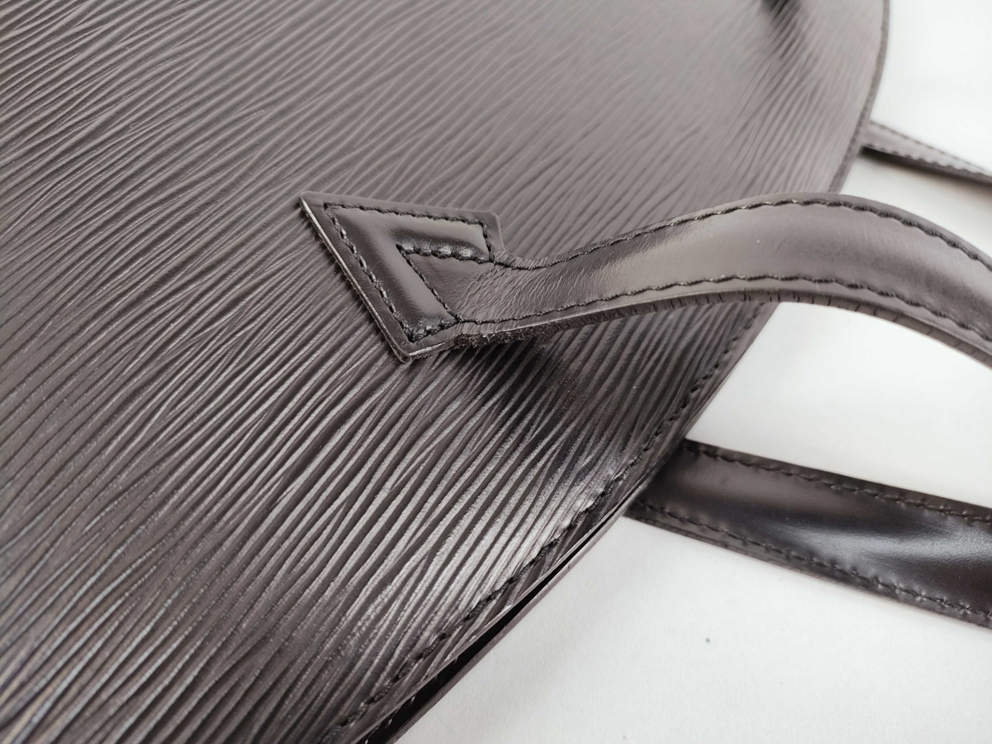 LOUIS VUITTON Epi Saint-Jacques Noir Tote Bag VI1923