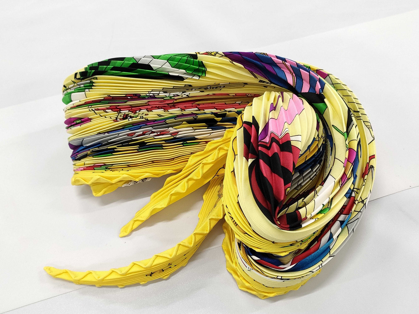 HERMES Pleated Carre Scarf