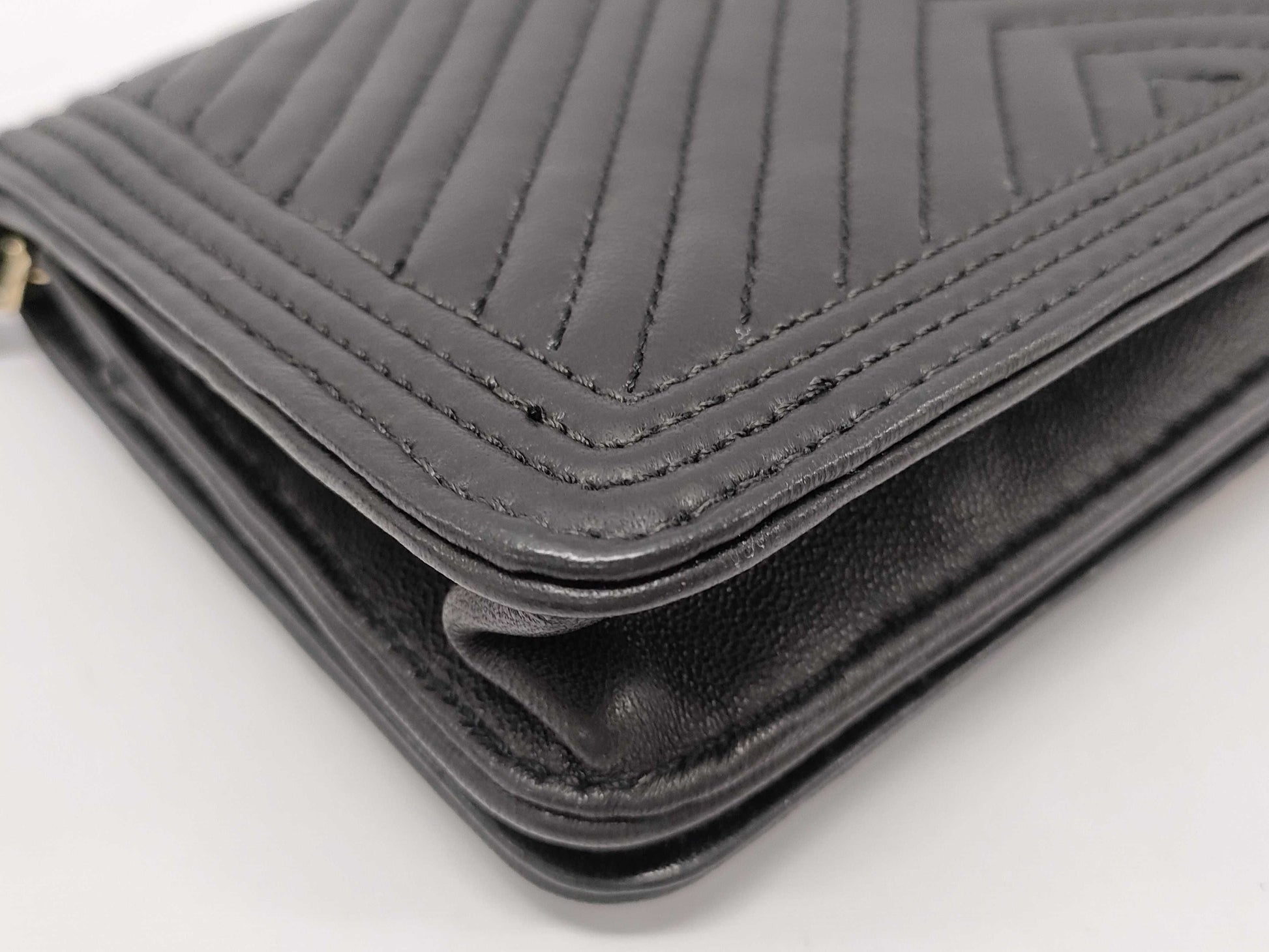 CHANEL Chevron V-Stitch Chain Wallet Black 23 Series Box and Sticker Included Shoulder Bag