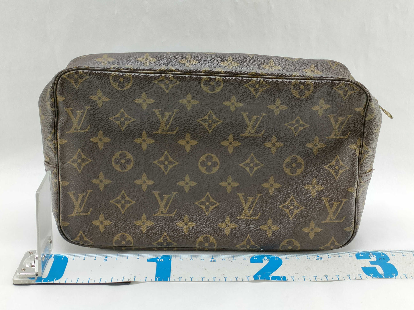 LOUIS VUITTON Monogram True Towel 28 M47522/854NO Pouch
