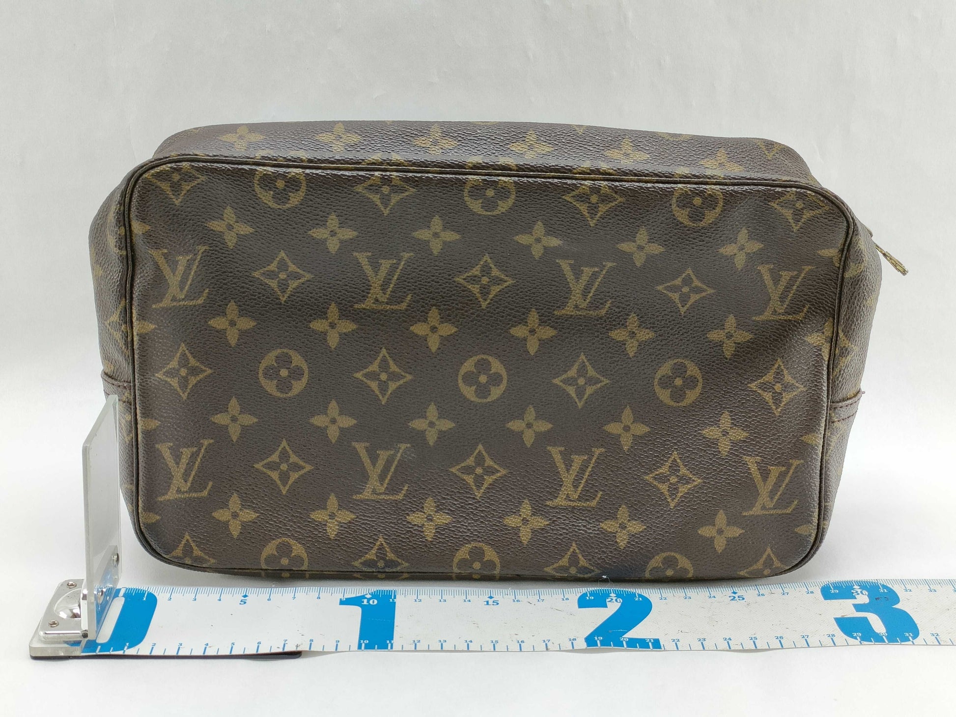 LOUIS VUITTON Monogram True Towel 28 M47522/854NO Pouch