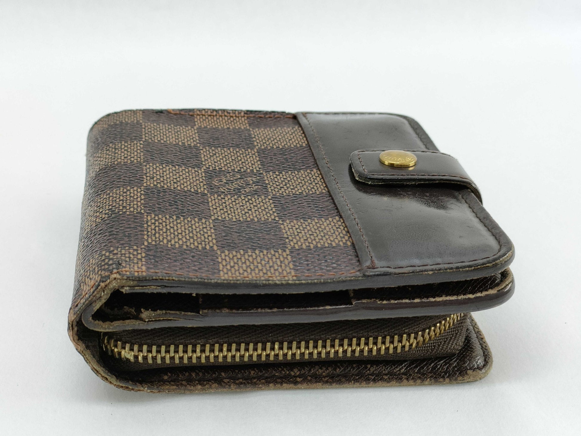 LOUIS VUITTON Damier Compact Zip Wallet N61668/CA1022