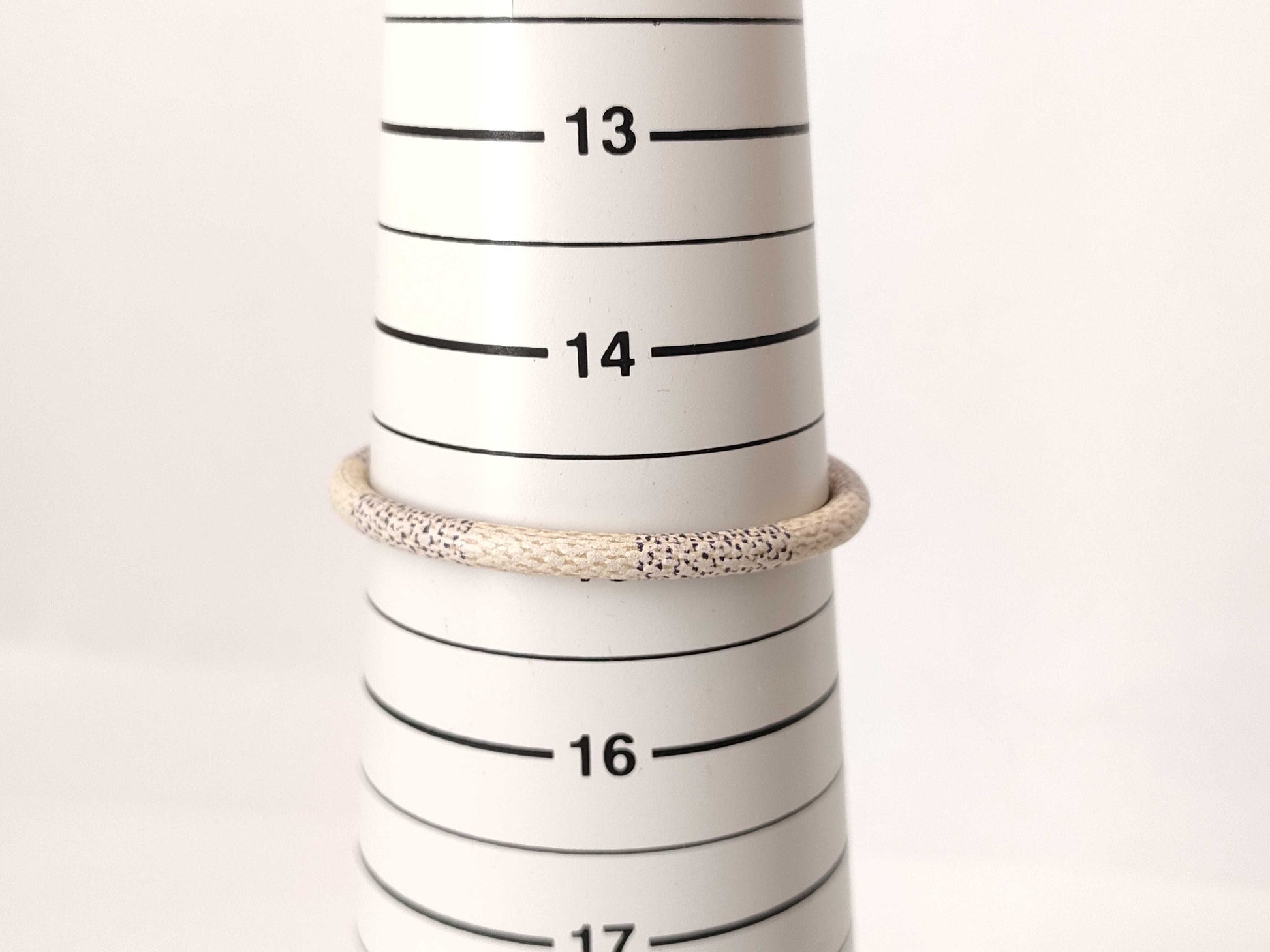 LOUIS VUITTON Damier Azur Bracelet Louis Vuitton Damier Azur Bracelet Keep It Azur M6607E Bracelet/Bangle